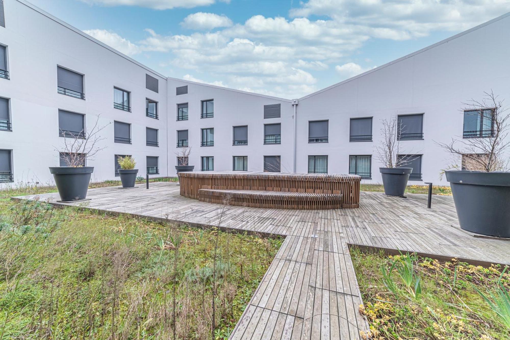 Montempo Apparthotel Bordeaux Centre - Bassins A Flot Exteriör bild